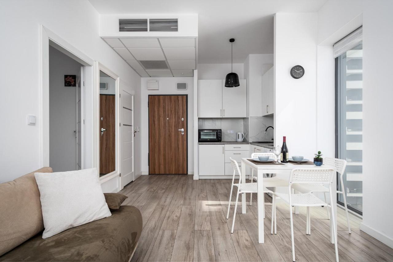 Апартаменты Apartament Ks Wola Prymasa 407 Варшава Экстерьер фото